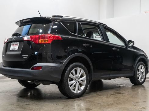 Used 2015 Toyota RAV4 Limited w/ Technology Package AWD/4WD image 9