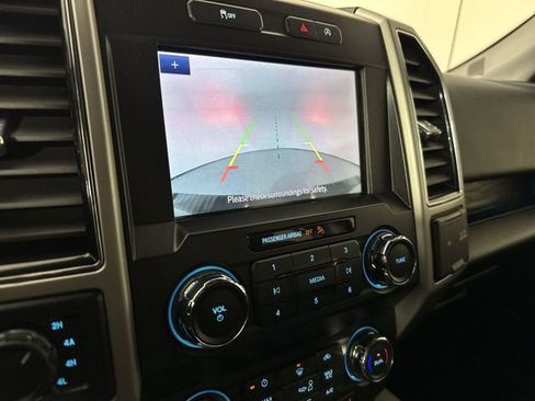 Used 2019 Ford F150 Lariat image 8