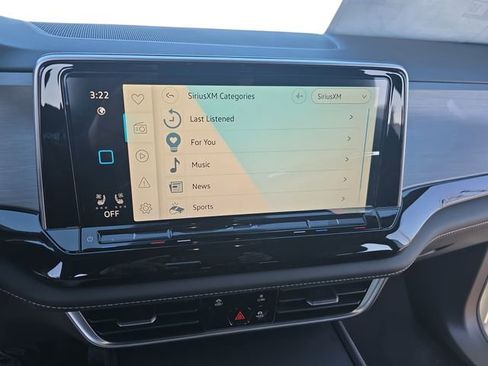 New 2026 Volkswagen Atlas Cross Sport SE AWD/4WD image 9