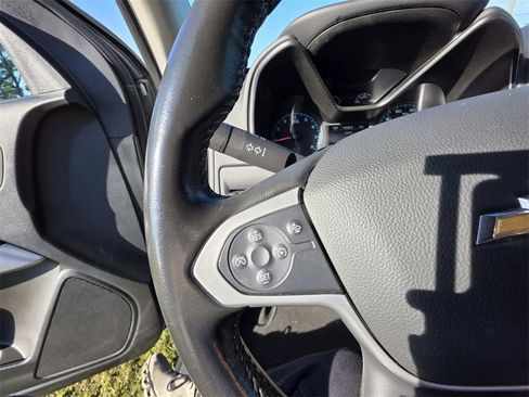 Used 2022 Chevrolet Colorado LT w/ Safety Package image 14