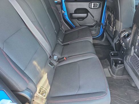 Certified 2022 Jeep Gladiator Rubicon w/ LED Lighting Group image 17