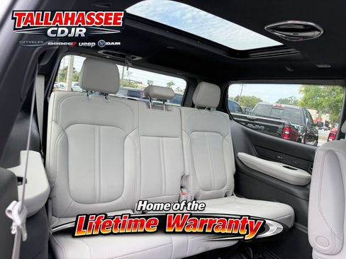 New 2026 Jeep Grand Wagoneer Limited AWD/4WD image 26