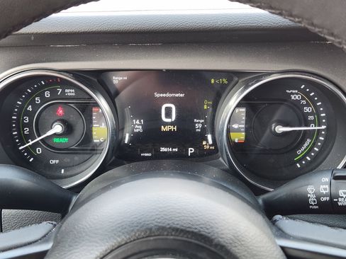 Used 2023 Jeep Wrangler Unlimited w/ Sun & Screen Package AWD/4WD image 22