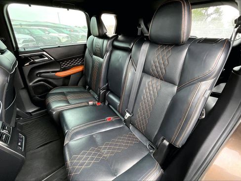 Used 2022 Mitsubishi Outlander SEL image 20