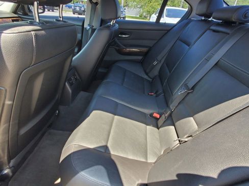 Used 2011 BMW 335i xDrive Sedan image 15