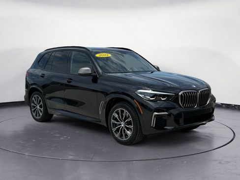 Used 2022 BMW X5 M50i w/ Parking Assistance Package AWD/4WD image 9
