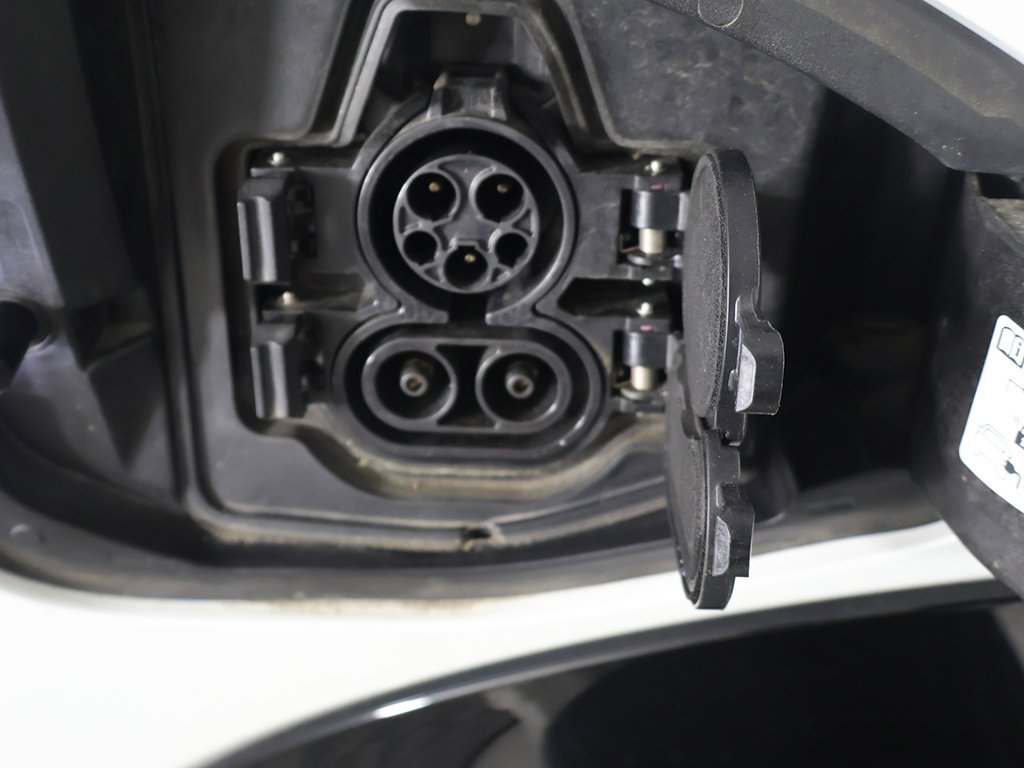 Used 2024 Nissan Ariya AWD image 21