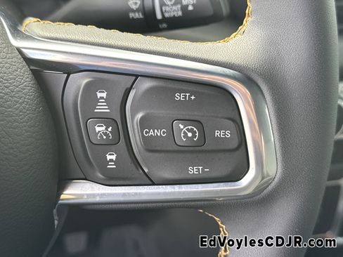 Certified 2024 Jeep Wrangler Sahara w/ Technology Group image 30