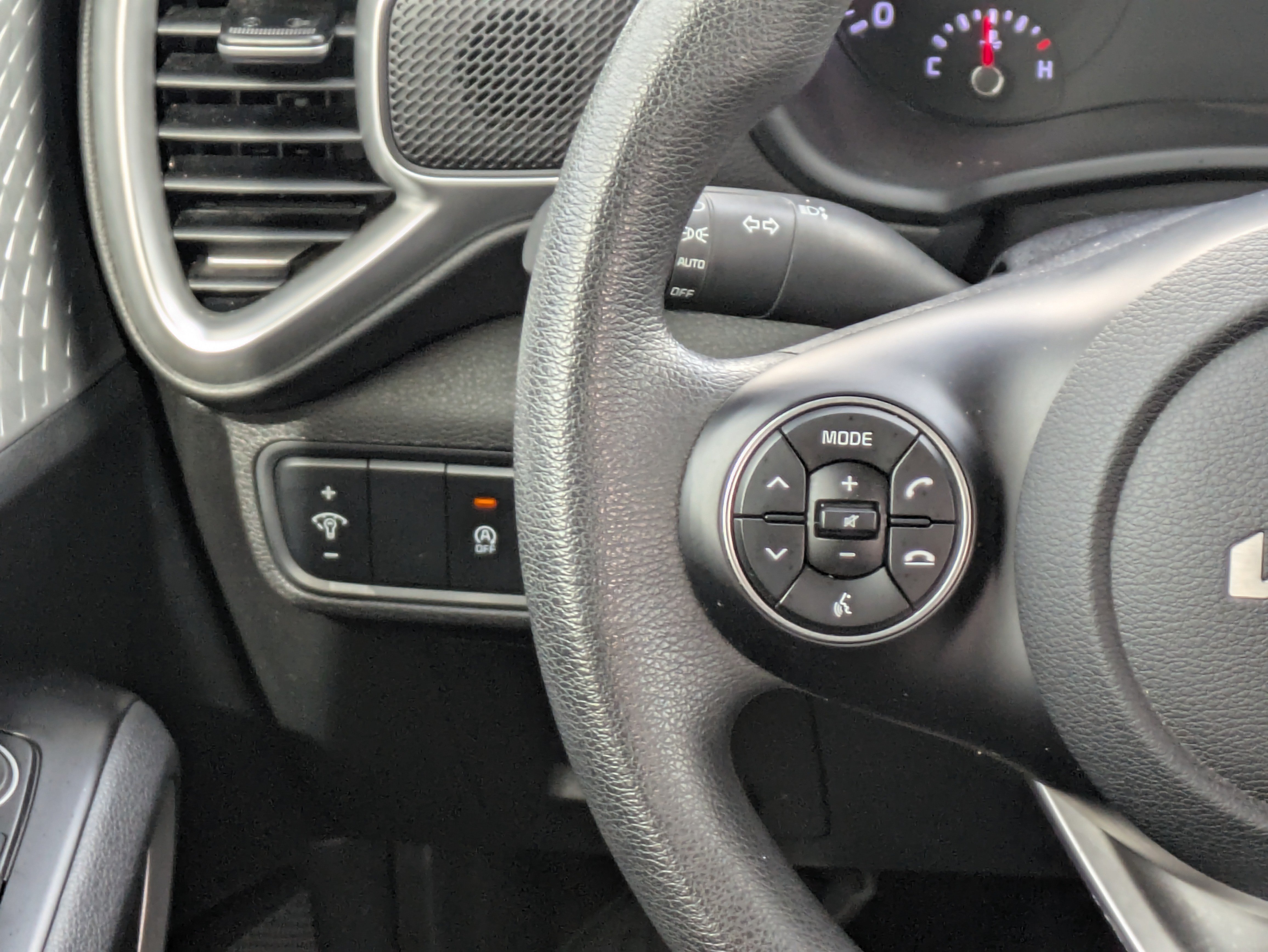 Used 2022 Kia Soul LX FWD image 22