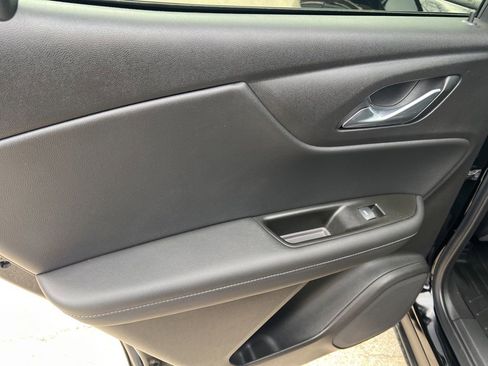 Used 2020 Chevrolet Blazer LT w/ Sound & Technology Package image 11