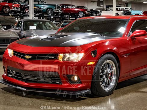 Used 2015 Chevrolet Camaro SS w/ SS Performance Package RWD image 23