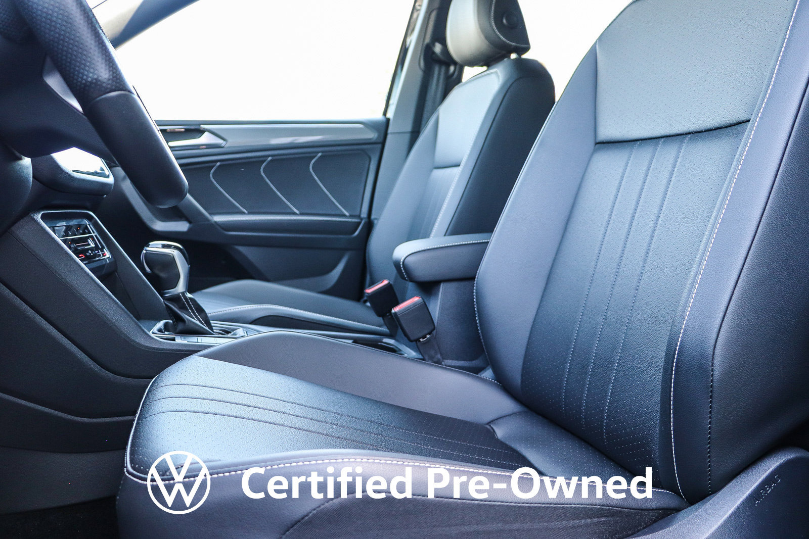 Used 2023 Volkswagen Tiguan SE R-Line FWD image 22
