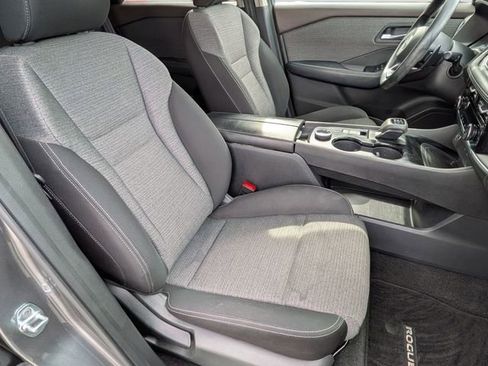 Certified 2022 Nissan Rogue SV image 33