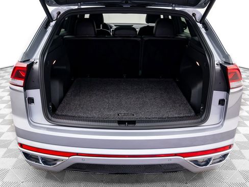 Used 2022 Volkswagen Atlas Cross Sport SEL R-Line image 33