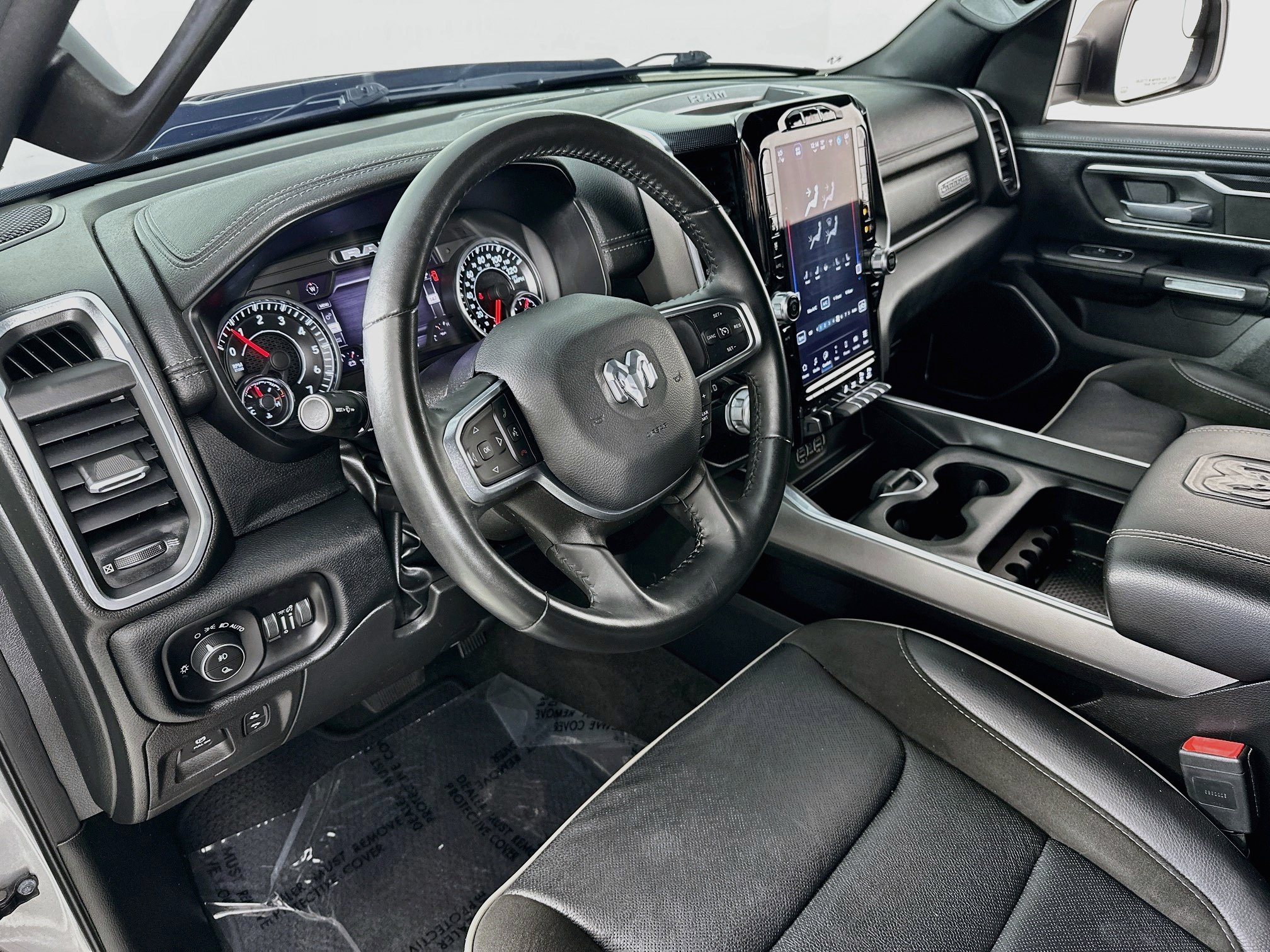 Used 2022 RAM 1500 Laramie w/ Sport Appearance Package RWD image 9