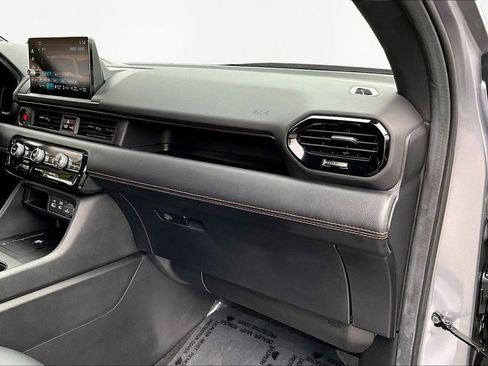 Used 2025 Honda Pilot TrailSport image 21