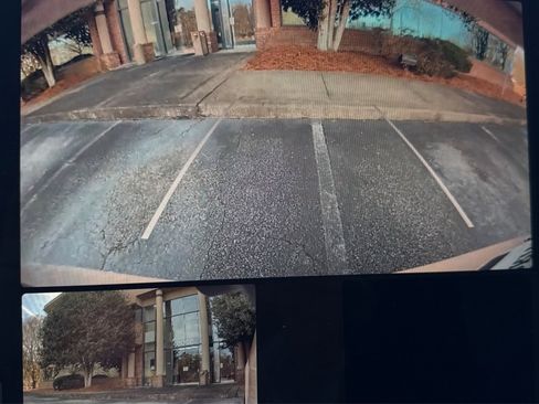 Used 2022 Tesla Model Y Performance image 27