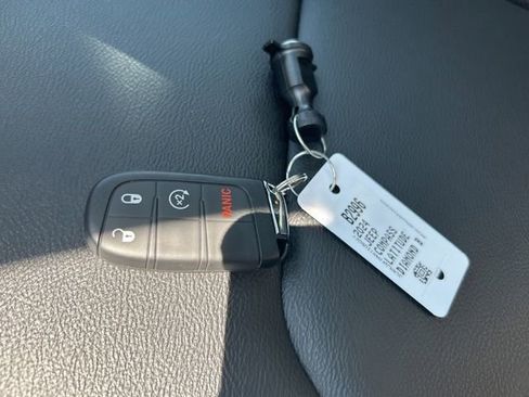 New 2024 Jeep Compass Latitude w/ Sun and Sound Group image 42