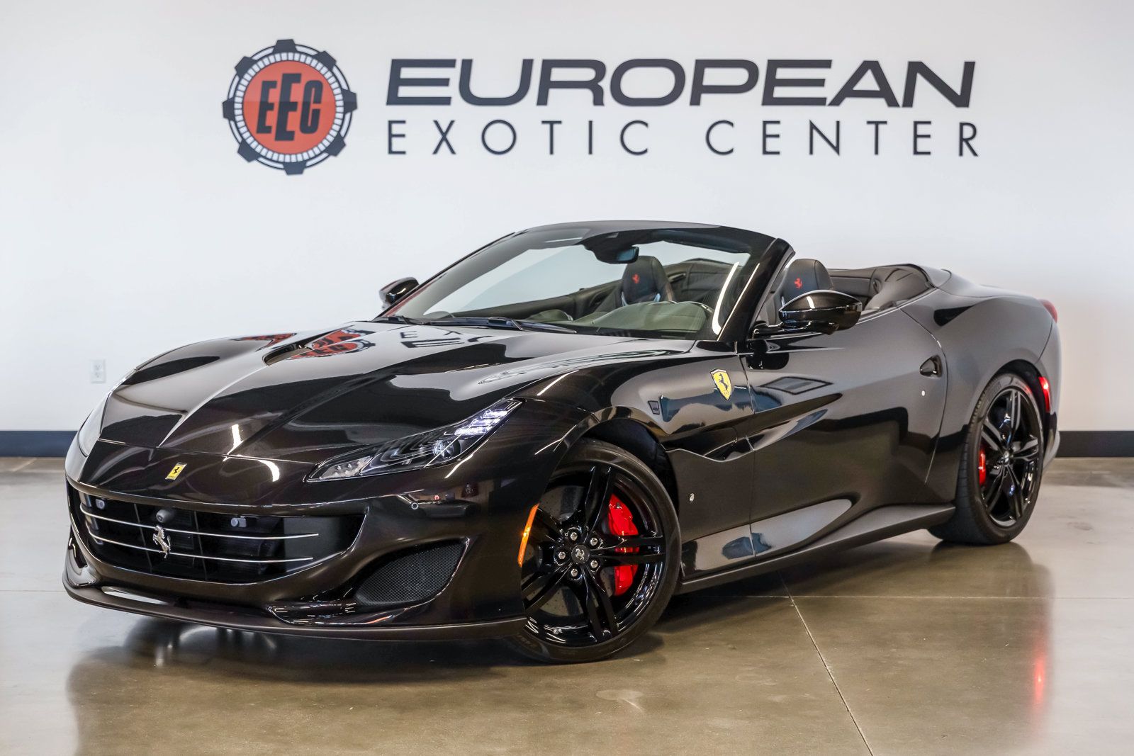 Used 2020 Ferrari Portofino RWD image 5