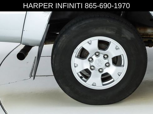 Used 2013 Toyota Tacoma PreRunner w/ SR5 Pkg RWD image 14