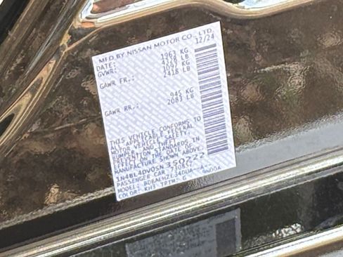 Used 2025 Nissan Altima 2.5 SV FWD image 30