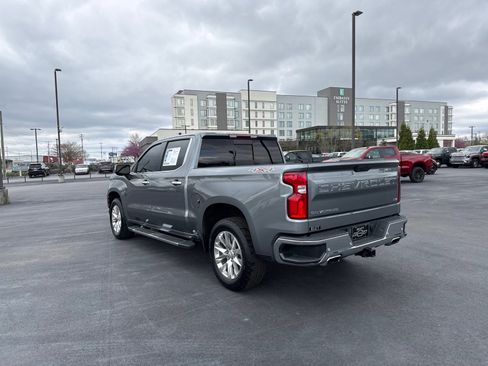 Used 2019 Chevrolet Silverado 1500 LTZ w/ LTZ Premium Package image 5