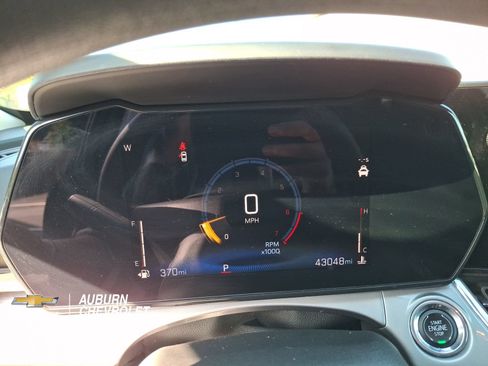 Used 2025 Chevrolet Trax LT FWD image 13