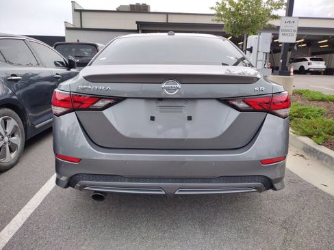 Used 2021 Nissan Sentra SR w/ SR Premium Package FWD image 5