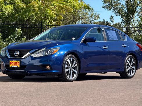 Used 2016 Nissan Altima 2.5 SR FWD image 8
