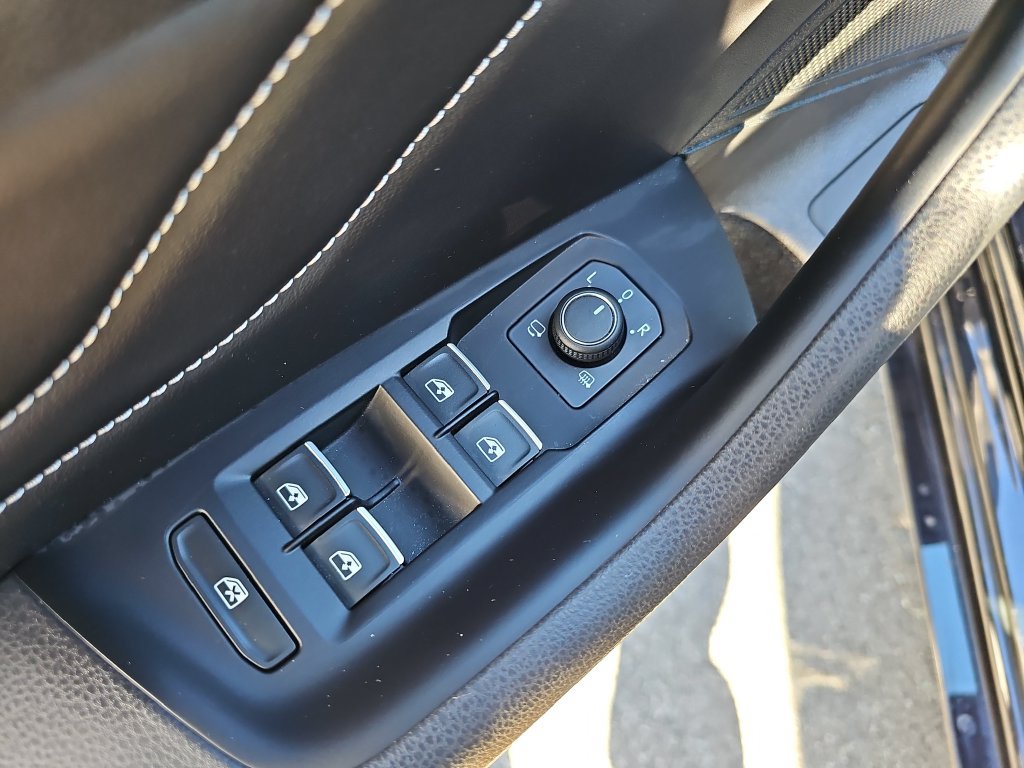 Used 2023 Volkswagen Arteon SEL AWD/4WD image 19