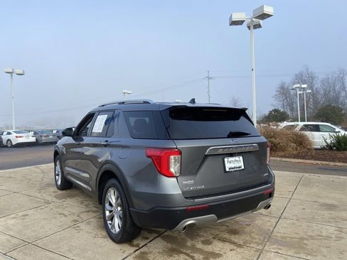 Used 2023 Ford Explorer Limited image 8