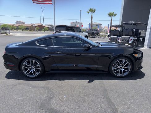 Used 2015 Ford Mustang Coupe RWD image 6