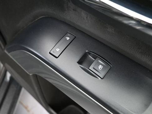 Used 2018 Chevrolet Silverado 1500 LT w/ All Star Edition AWD/4WD image 42