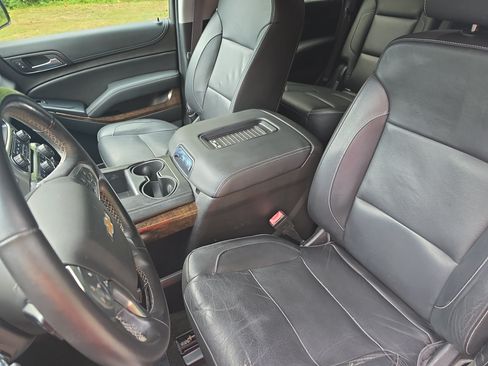 Used 2017 Chevrolet Tahoe LT AWD/4WD image 13