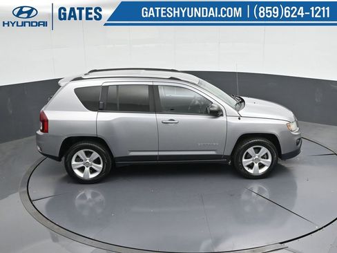 Used 2016 Jeep Compass Sport w/ Power Value Group image 39