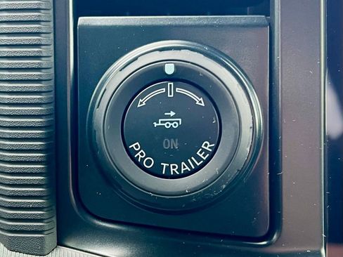 Used 2025 Ford F150 Raptor image 39