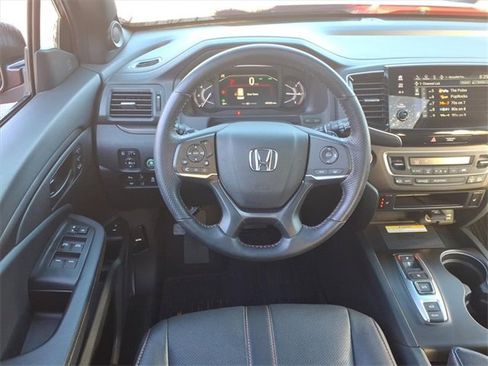 Used 2023 Honda Passport TrailSport image 12