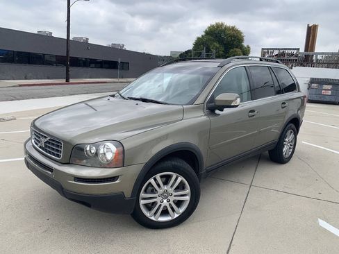 Used 2009 Volvo XC90 3.2 FWD image 1