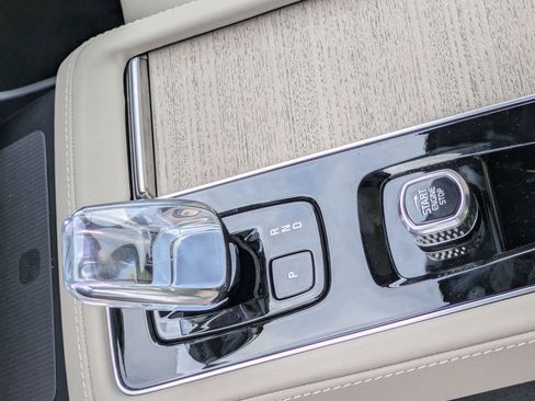 New 2026 Volvo XC90 B6 Plus w/ Protection Package Premier image 12