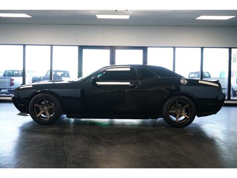 Used 2013 Dodge Challenger R/T w/ R/T Redline Group RWD image 4