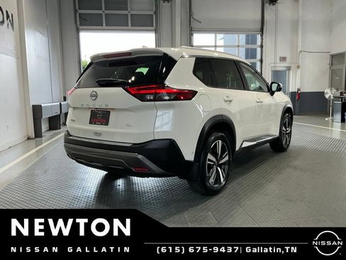 Used 2023 Nissan Rogue SL w/ SL Premium Package FWD image 25