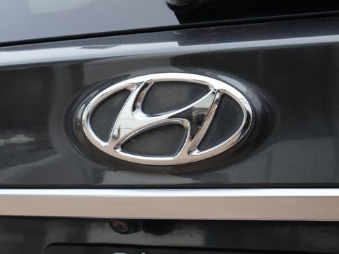 Used 2020 Hyundai Santa Fe SEL image 16