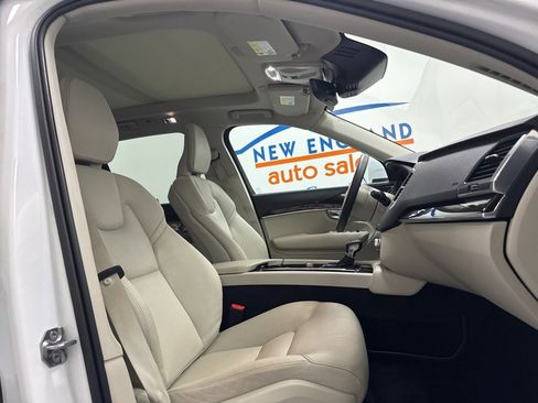 Used 2019 Volvo XC90 T6 Momentum w/ Advanced Package AWD/4WD image 18