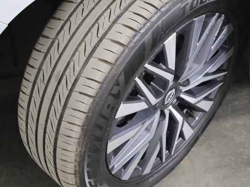 Used 2025 Nissan Altima 2.5 SV image 38