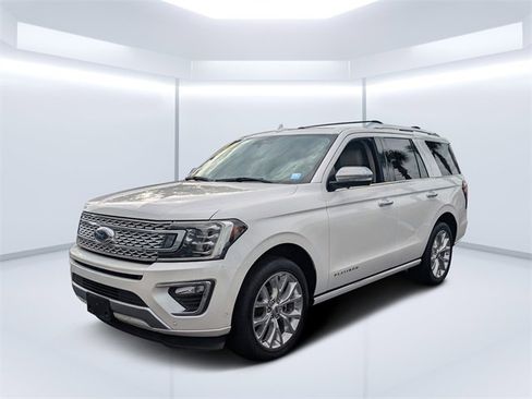 Used 2019 Ford Expedition Platinum image 7