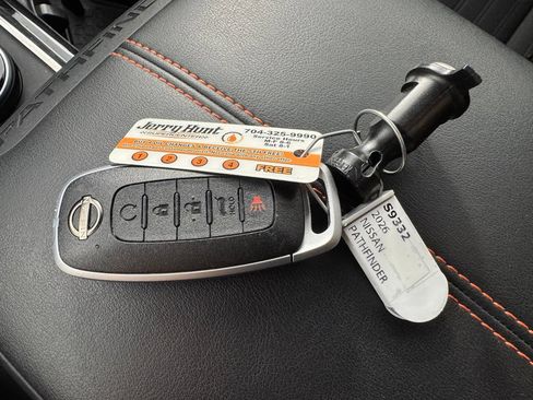 Used 2026 Nissan Pathfinder Rock Creek AWD/4WD image 2