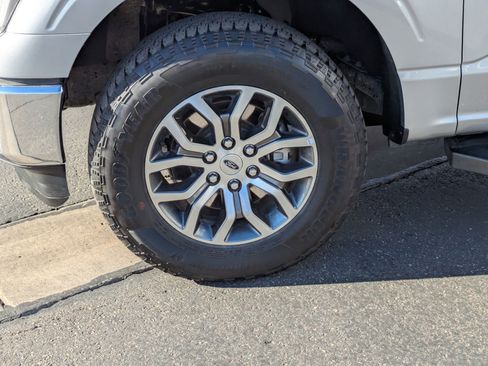 Used 2022 Ford F150 Lariat w/ Equipment Group 501A Mid image 11