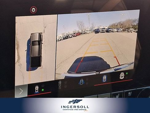 Used 2024 GMC Canyon Denali image 14