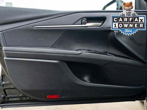 Used 2025 Toyota Camry SE FWD image 21
