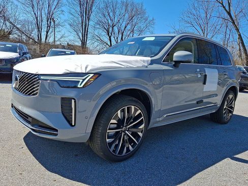 New 2026 Volvo XC90 T8 Ultra w/ Protection Package Premier AWD/4WD image 2